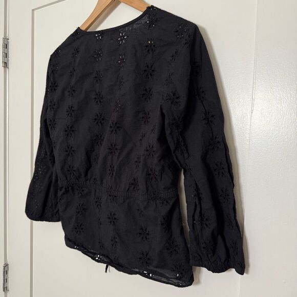 Madewell Wrap Top Womens Sz Small Black Scalloped Eyelet Floral Boho Feminine - Picture 6 of 10